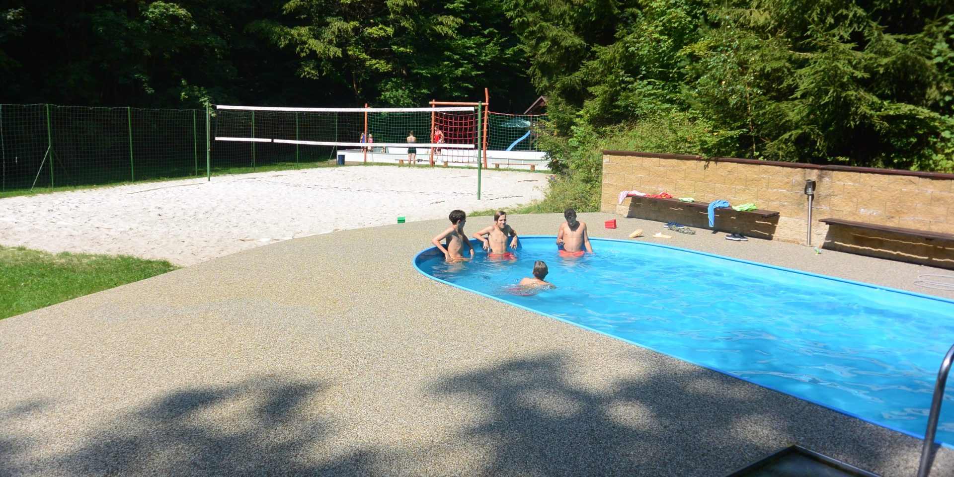 Nový bazén  10 m x 4 m